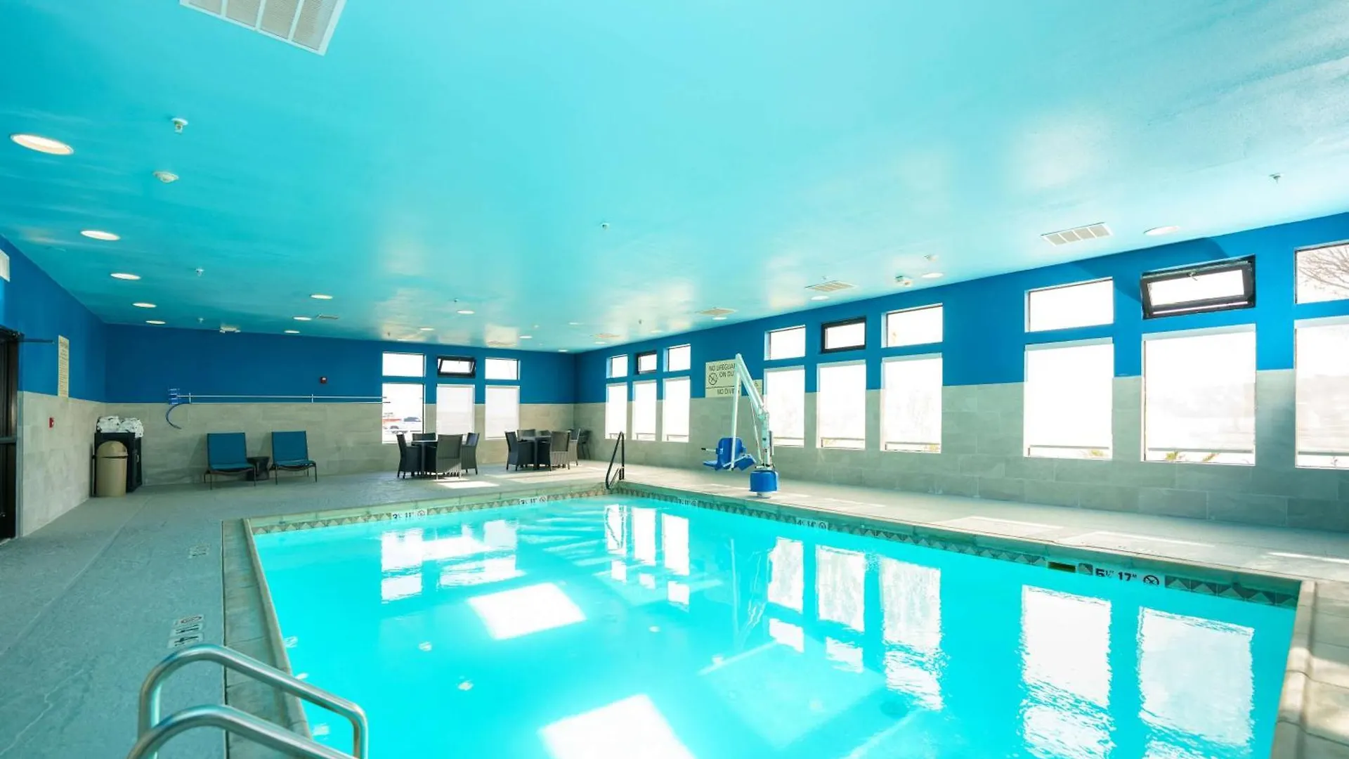 Where to Stay Near Exclusive Parties Ltd: 4 Hotels in Garden City