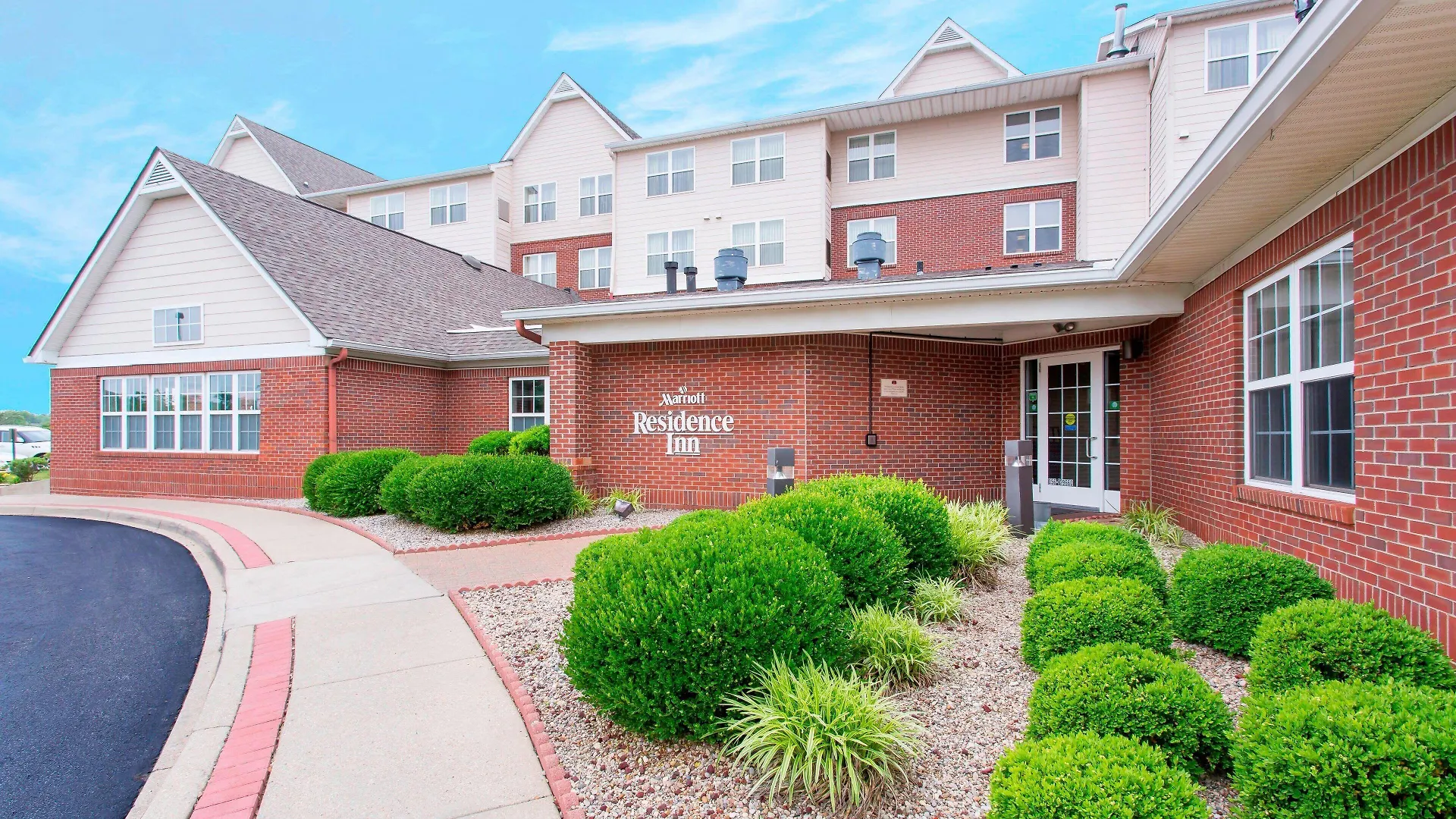 5 Three-Star Hotels Near Locust Grove That Deliver Value