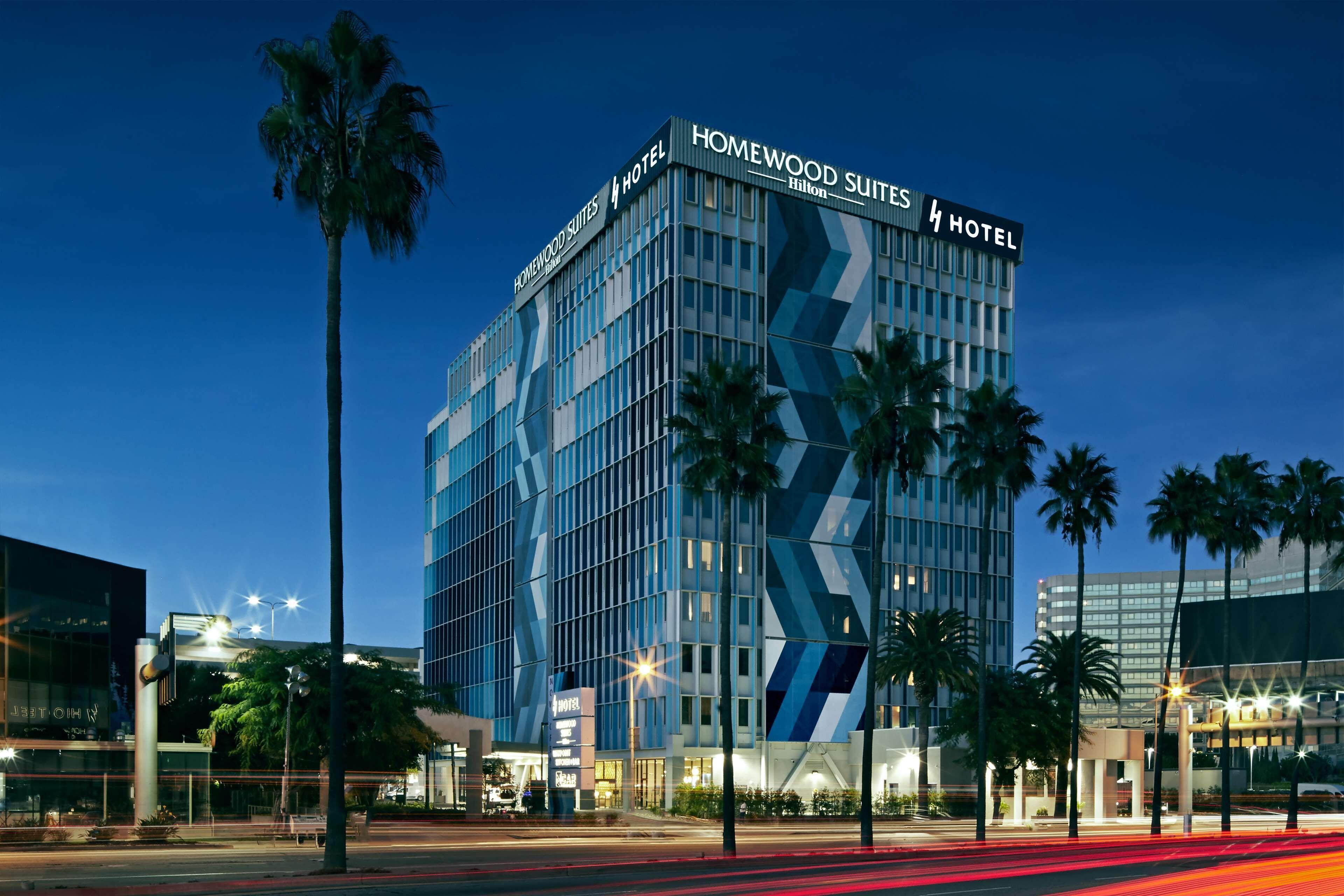 Staying Near LAX: 4 Budget Hotels Compared