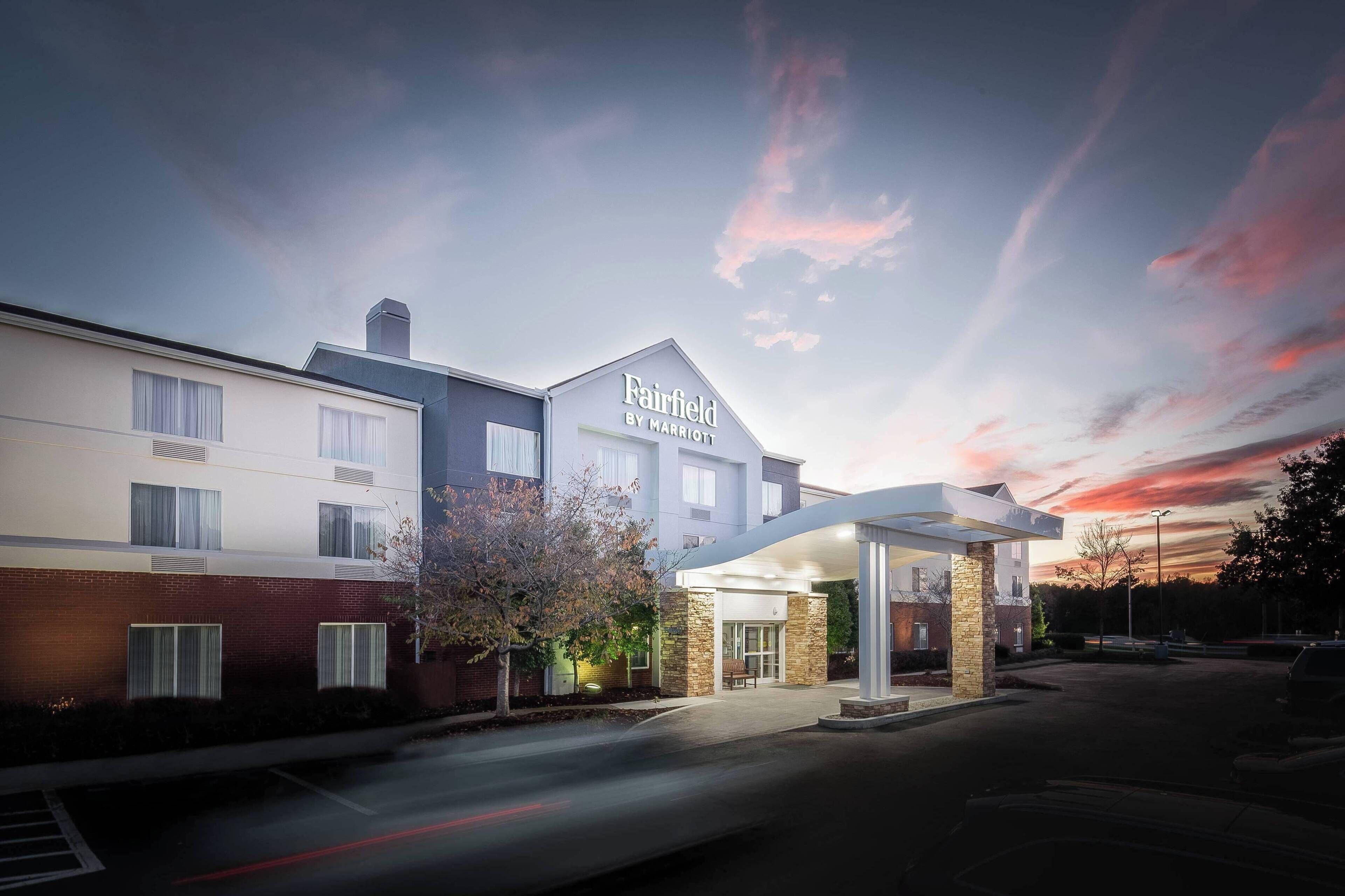 4 Business Hotels Near Nevin Park Worth Booking