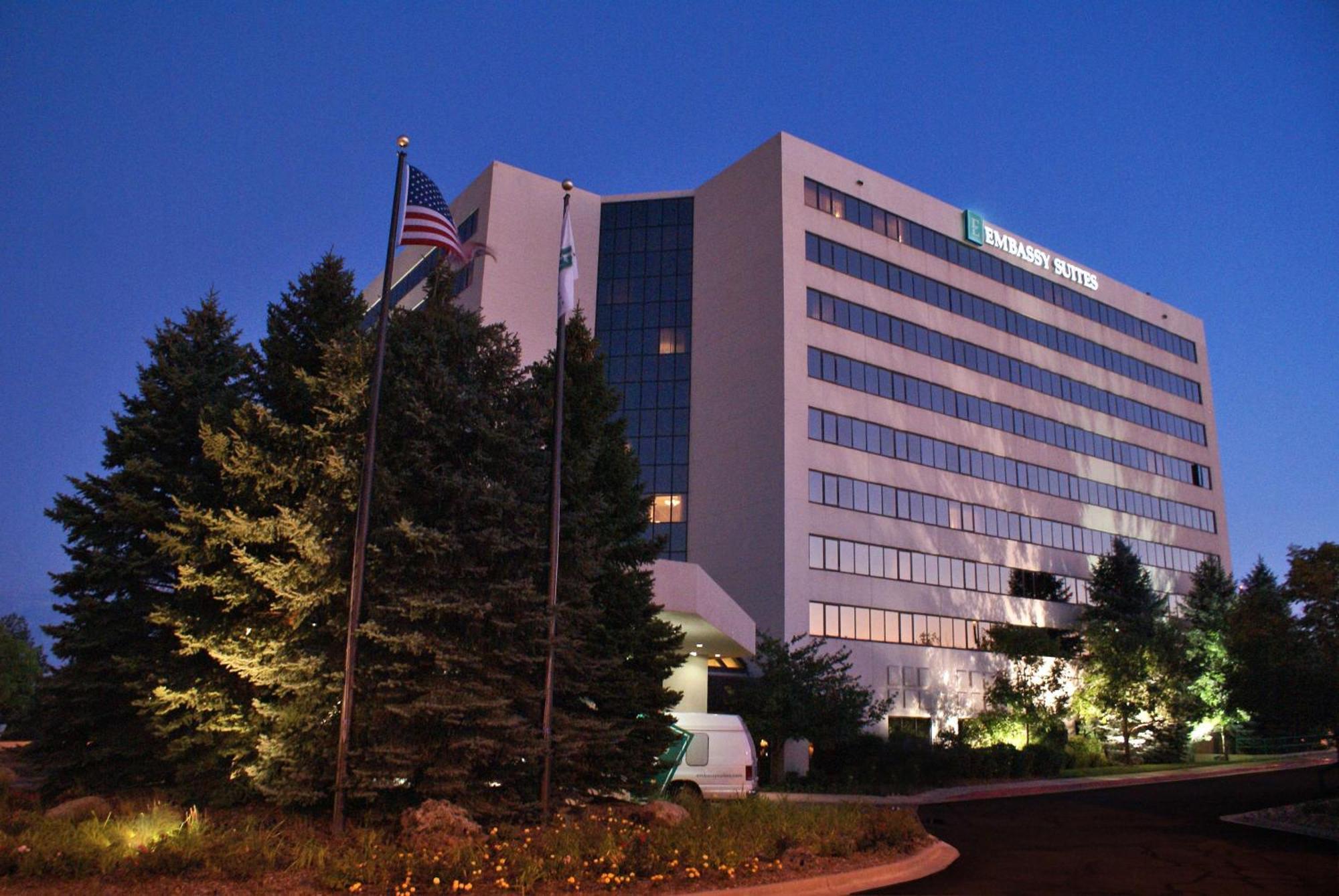 4 Affordable Hotels Close to Mamie D Eisenhower Park
